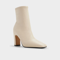 Block heel Cybele in Cream - Ankle boot