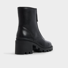 Merielle in Black - Ankle boot Lug sole