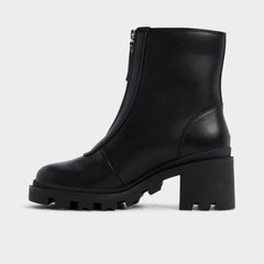 Merielle in Black - Ankle boot Lug sole