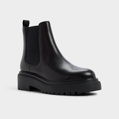 Bestina in Black - Chelsea boot Lug sole