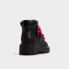 Therift in Black - Women's hiking boot