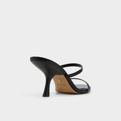 Avelinda in Black - Heeled mule