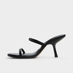Avelinda in Black - Heeled mule