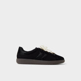 Chicsneaker2 in Black Black - Low top sneaker Cup sole