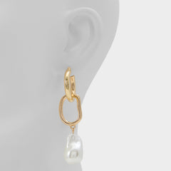 Sloanne in Gold - Hoop earrings