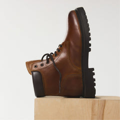 Lug sole Draco in Cognac - Combat boot