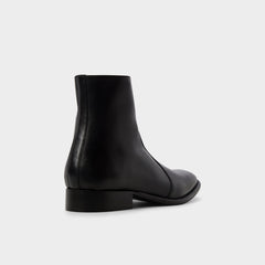 Brando in Black - Ankle boot