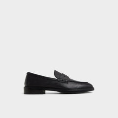 Melvillee in Open Black - Loafer