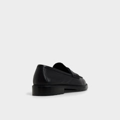 Melvillee in Open Black - Loafer