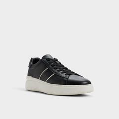 Paxon in Black 14135031 - Low top sneaker