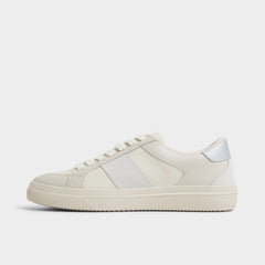 Braxton in White - Low top sneaker Cup sole