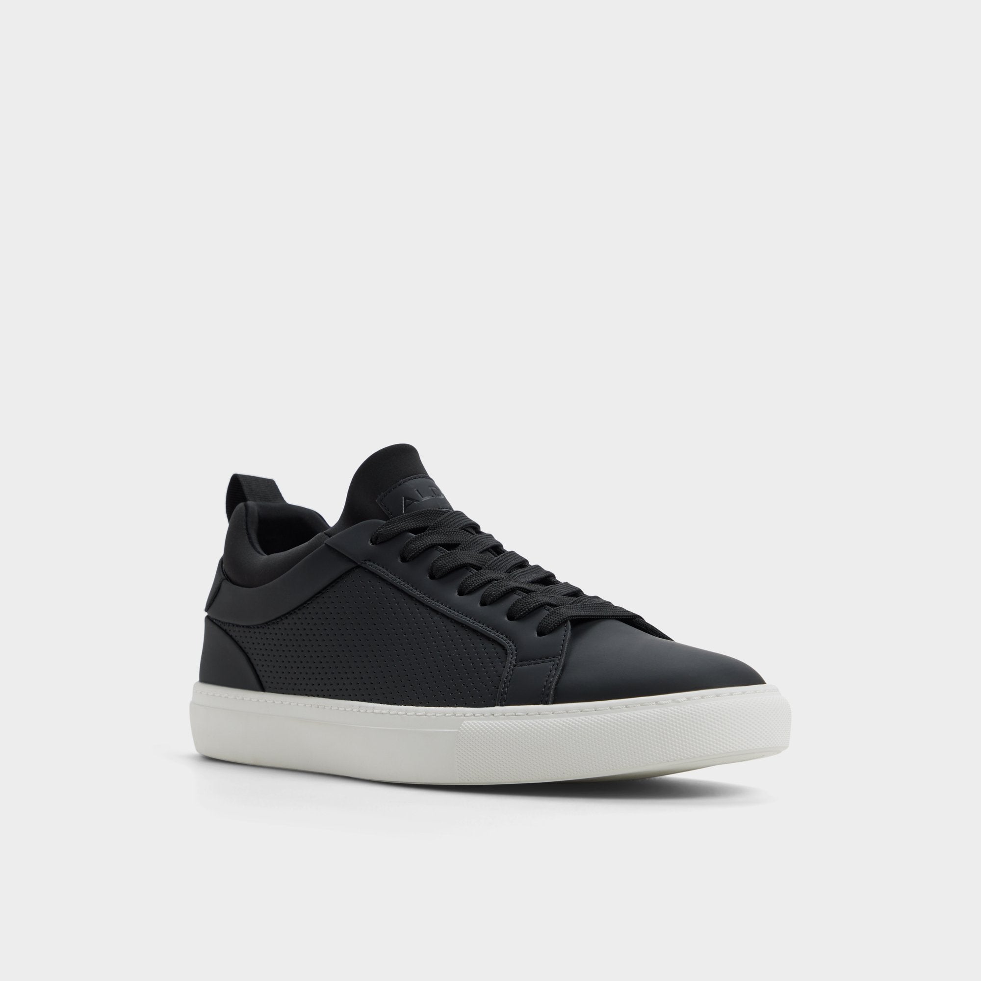 Xavier in Black 14204478 - Low top sneaker