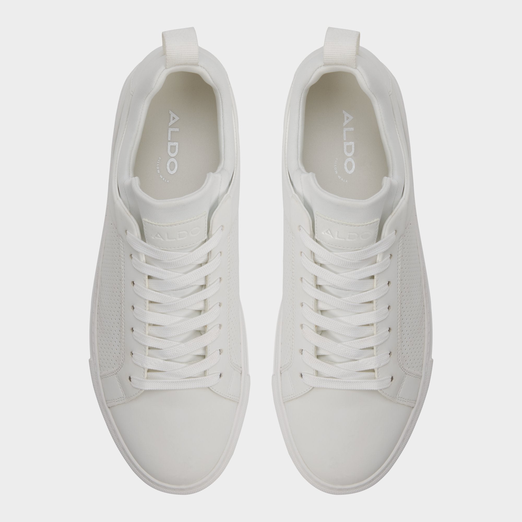 Xavier in White 14204477 - Low top sneaker