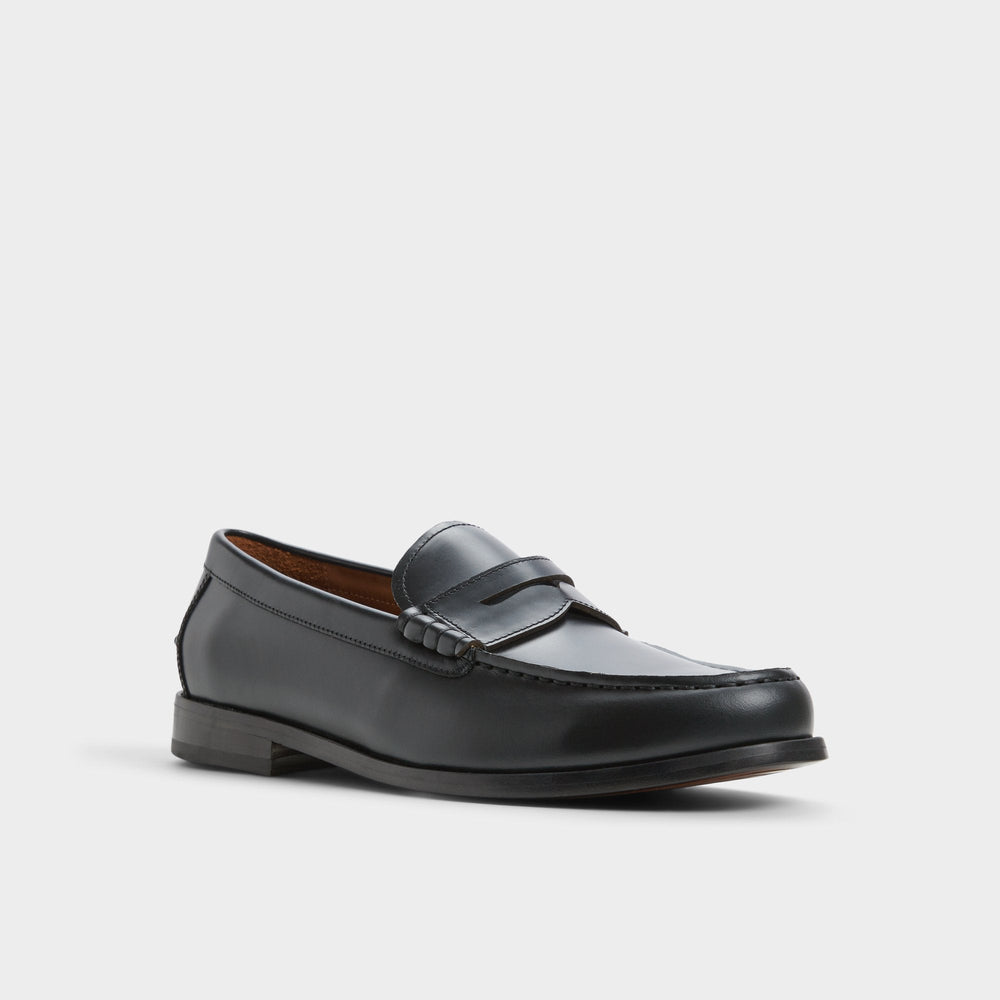 Jarom in Black - Loafer