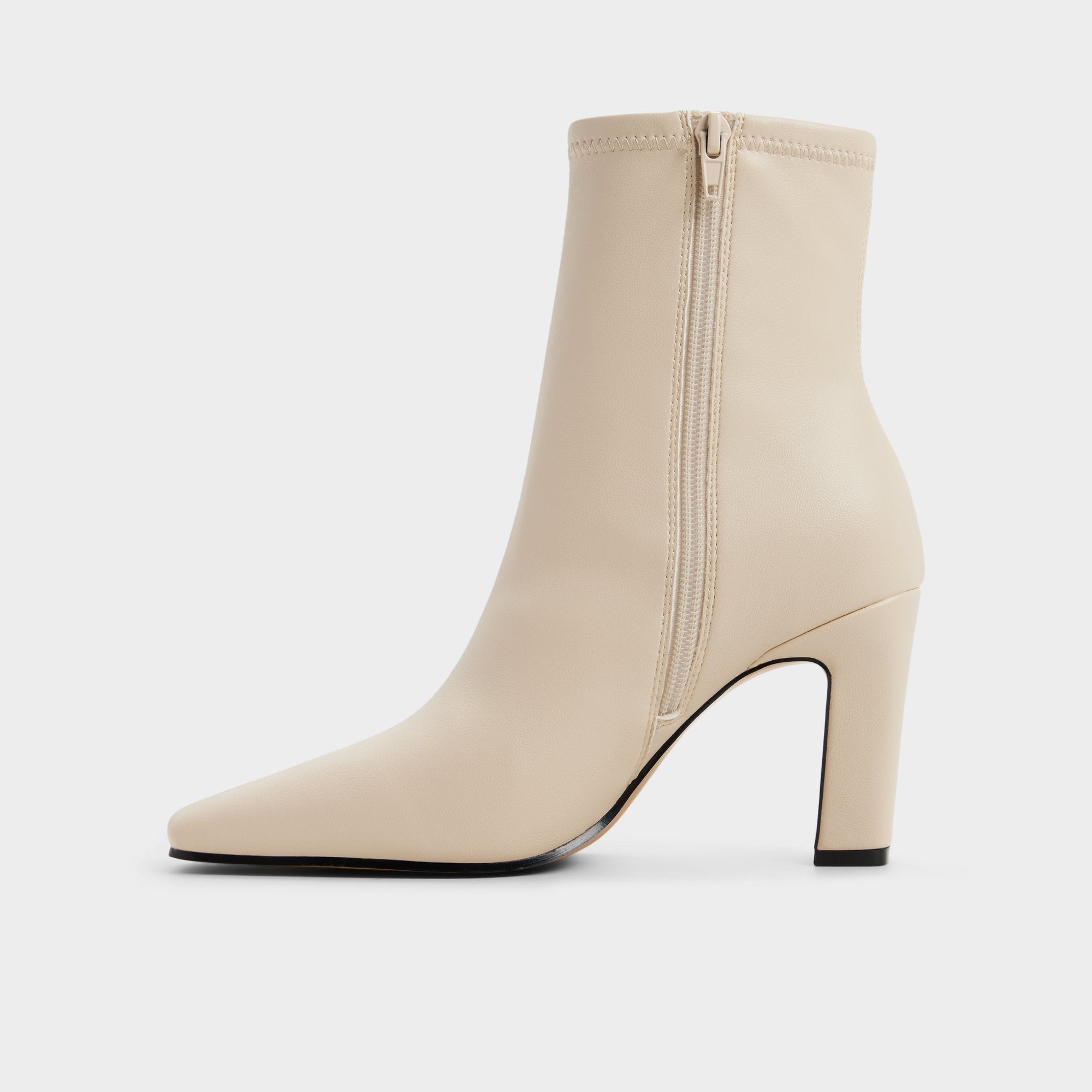 Block heel Cybele in Cream - Ankle boot