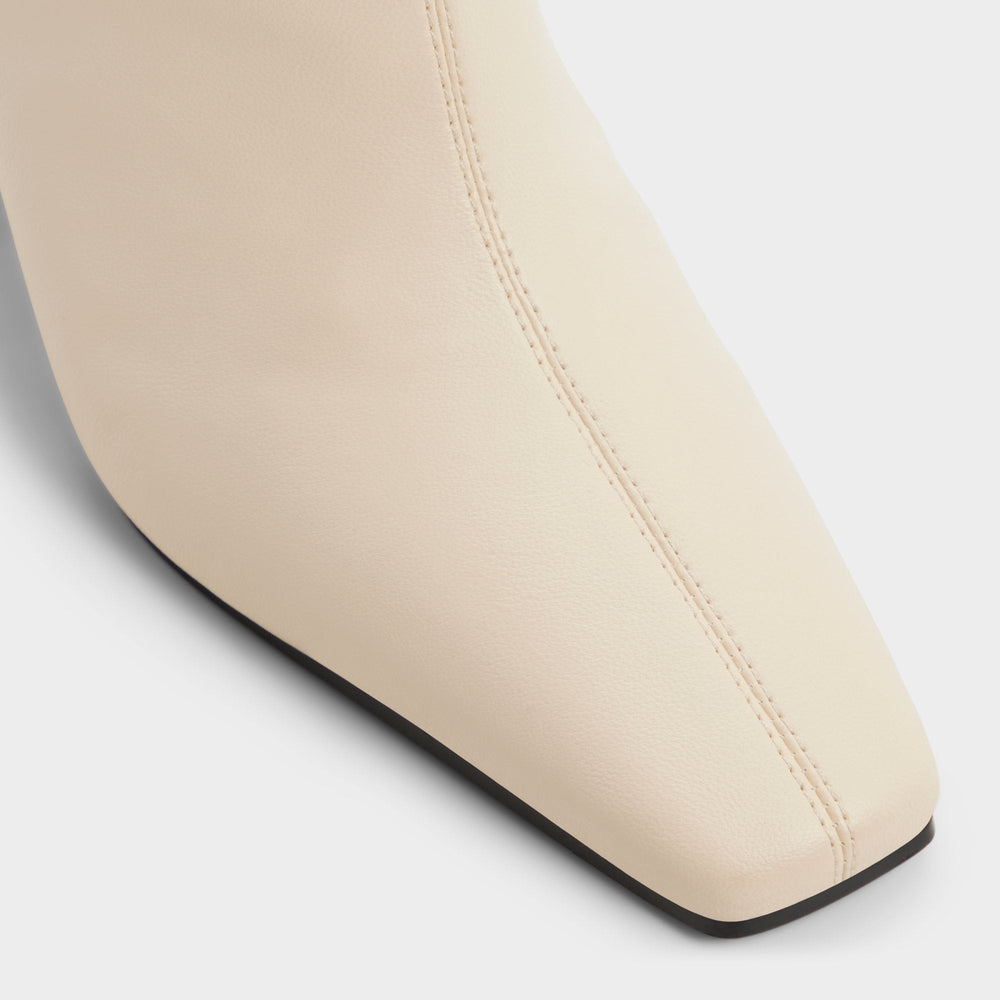 Block heel Cybele in Cream - Ankle boot