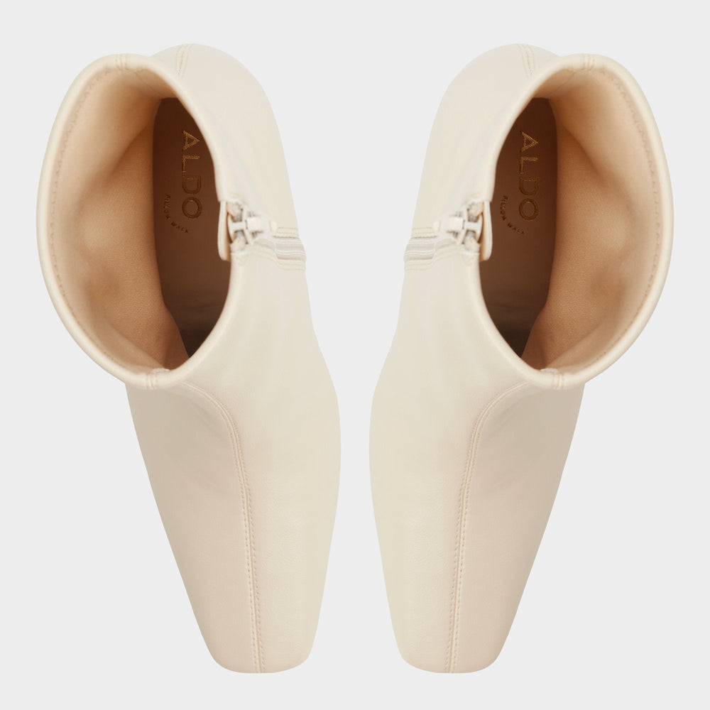 Block heel Cybele in Cream - Ankle boot