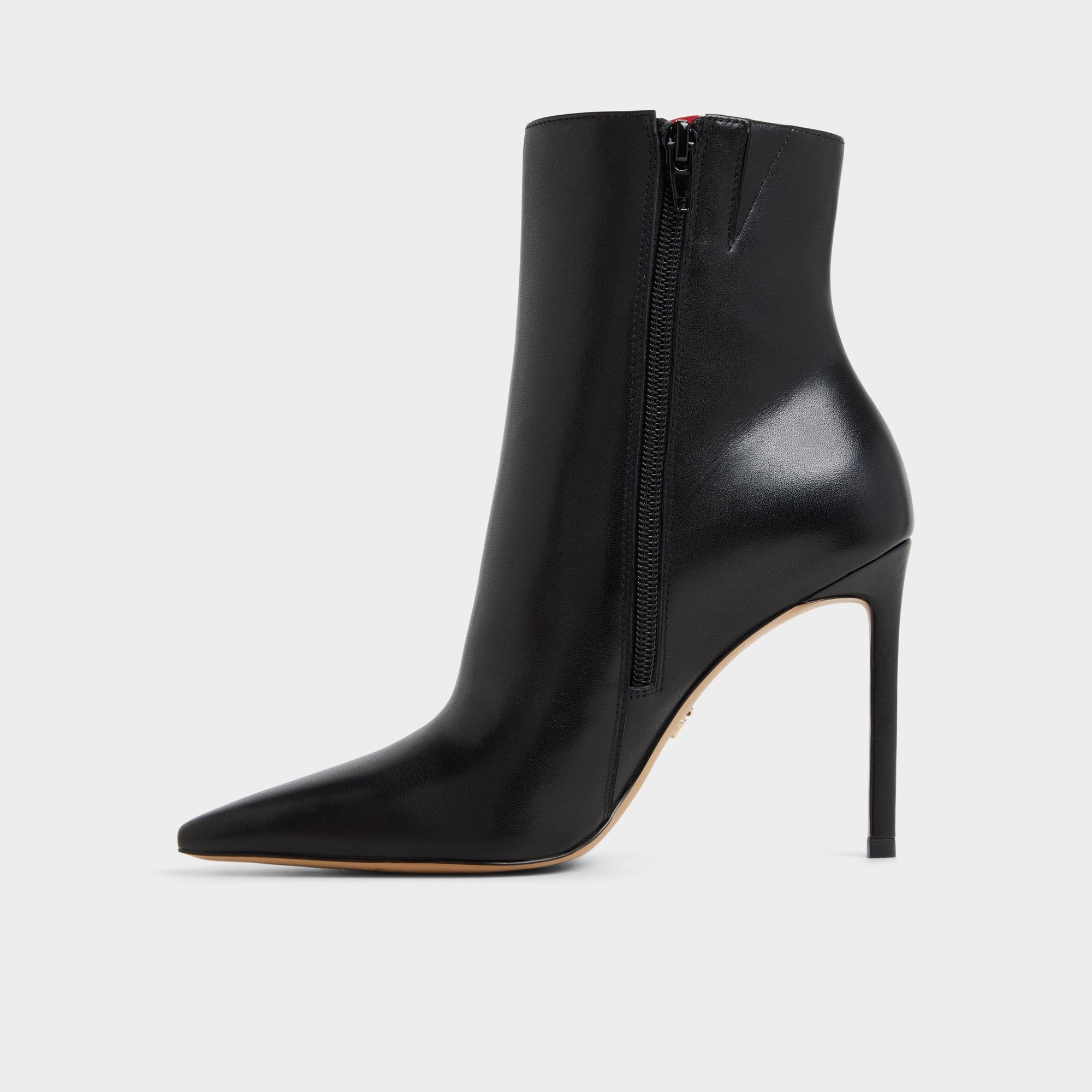 Stiletto heel Guavaberry in Black - Ankle boot