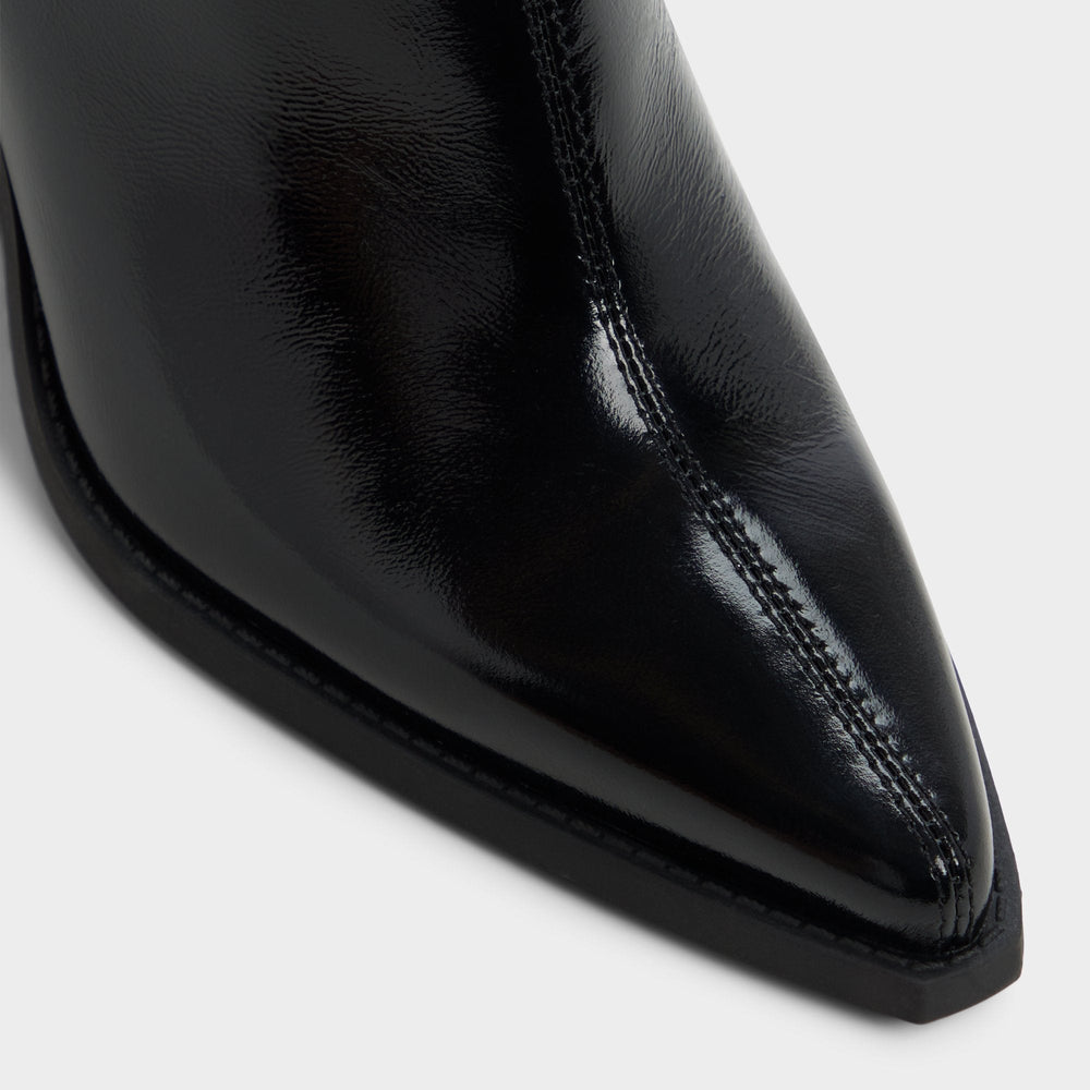 Norelle in Black - Ankle boot Block heel