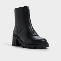 Merielle in Black - Ankle boot Lug sole