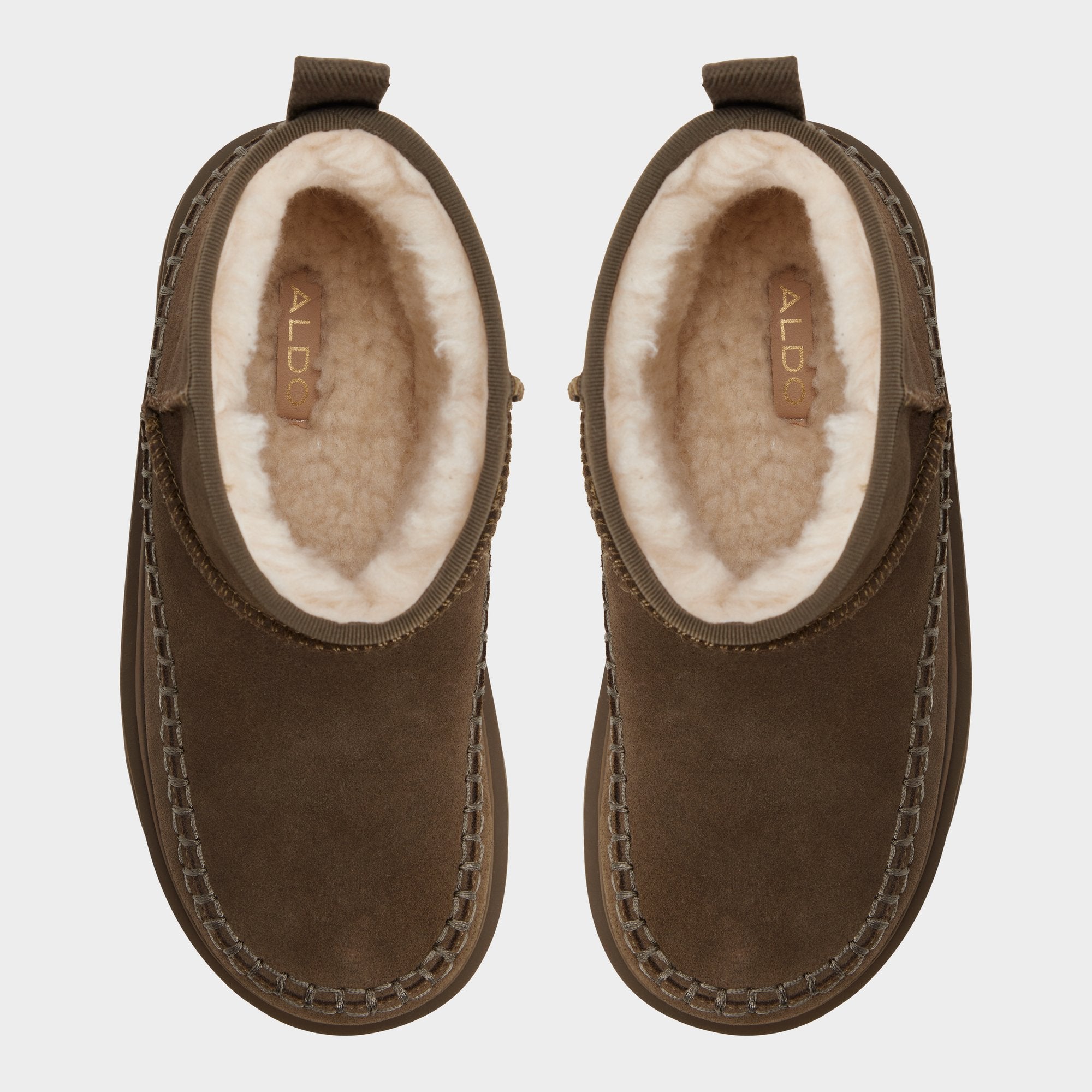 Milanie in Dark Green - Ankle boot Lug sole