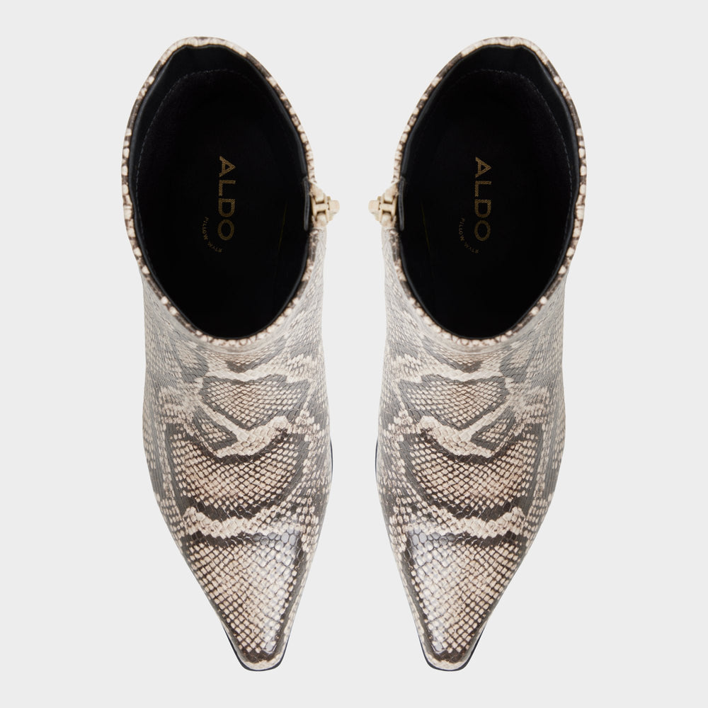 Shanah in Open Brown - Ankle boot Block heel