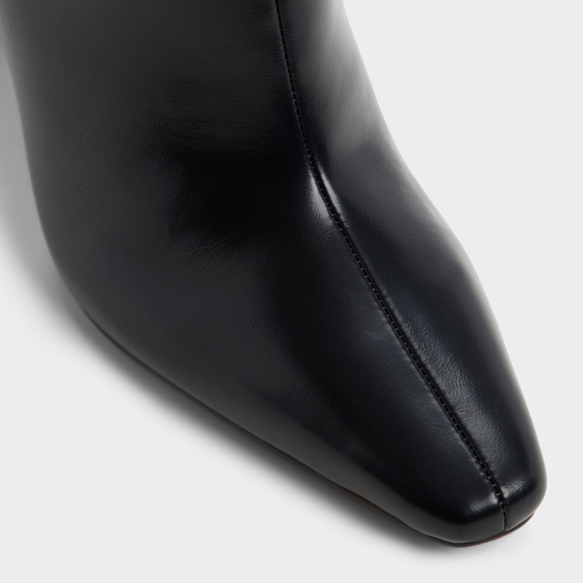 Elyne in Other Black - Knee-high boot