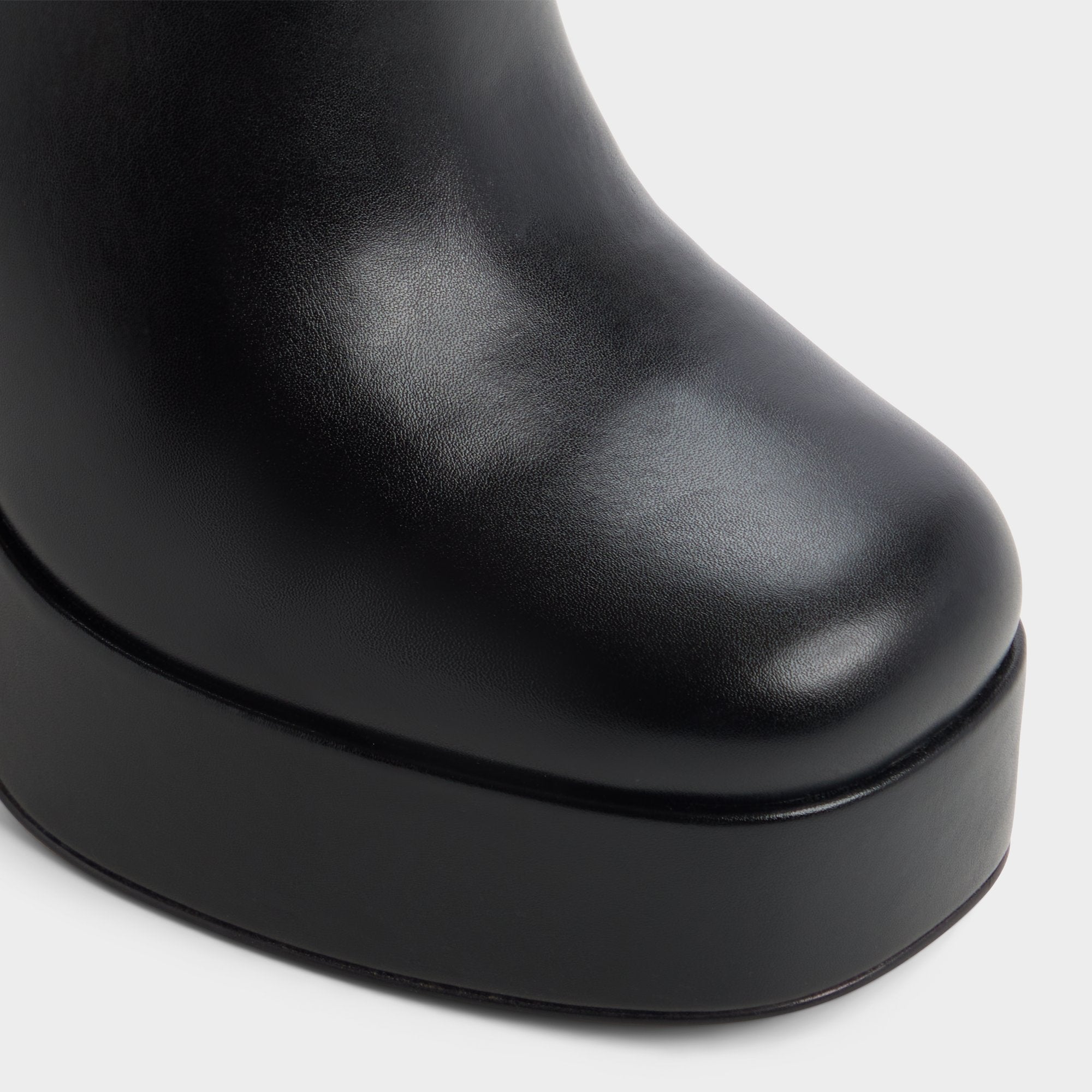 Platform Albie in Wc Black - Knee-high boot
