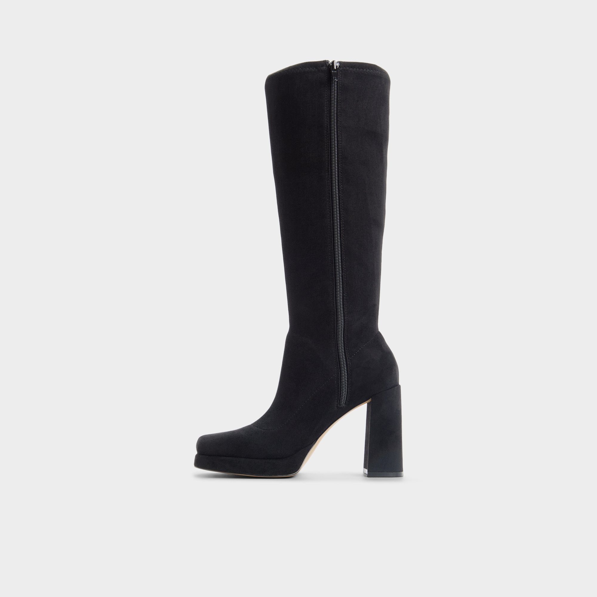 Platform Gisselle in Black - Knee-high boot