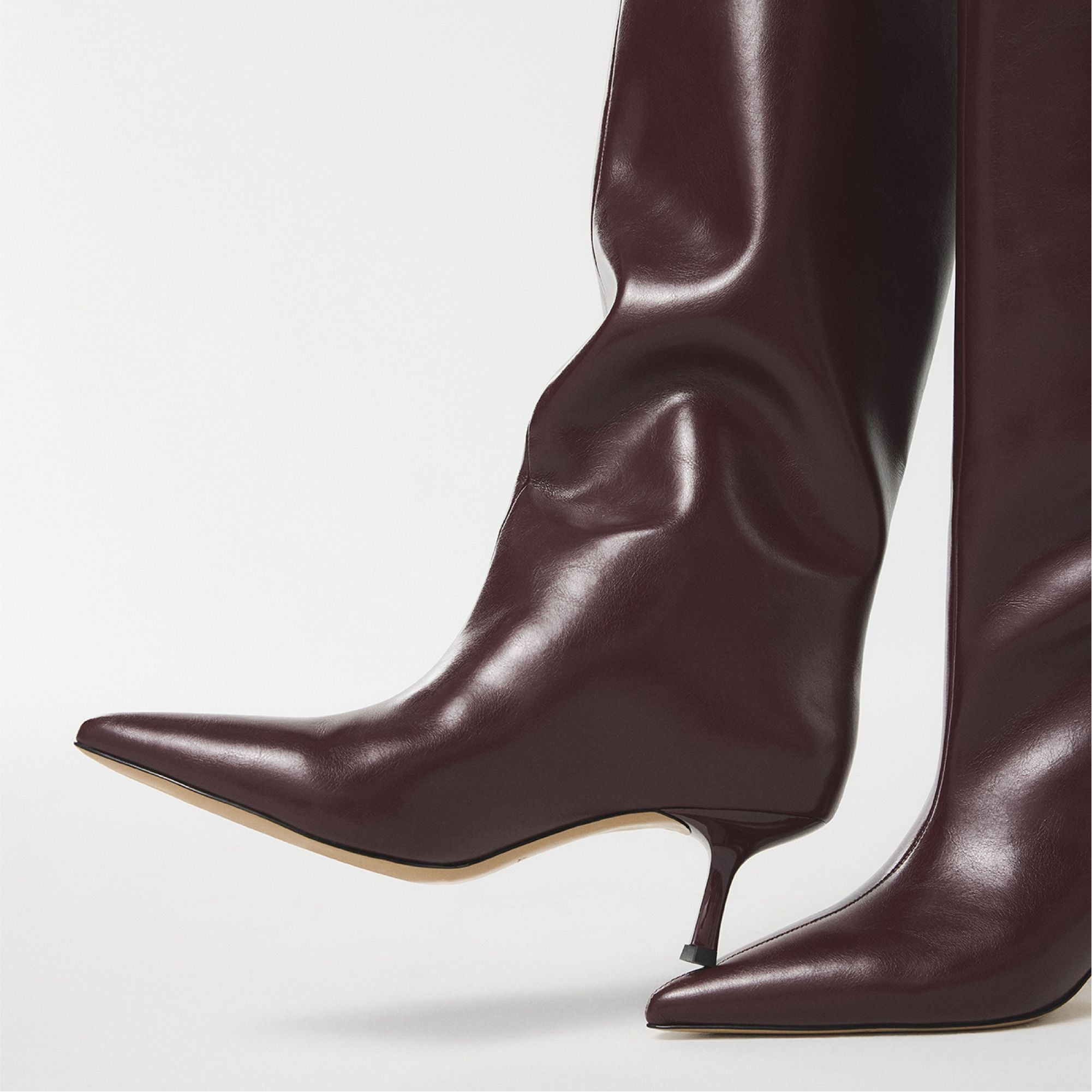 Selora in Burgundy - Knee-high boot Stiletto heel