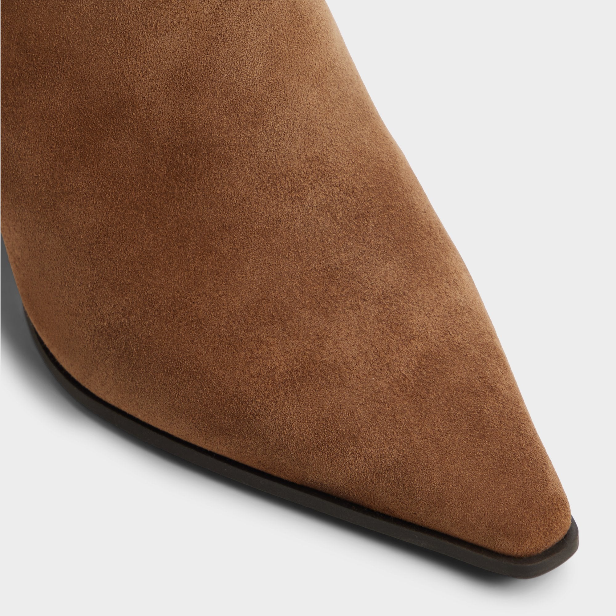 Kaelya in Dark Brown - Knee-high boot Block heel