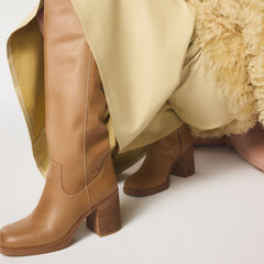 Platform Juny in Light Brown - Knee-high boot