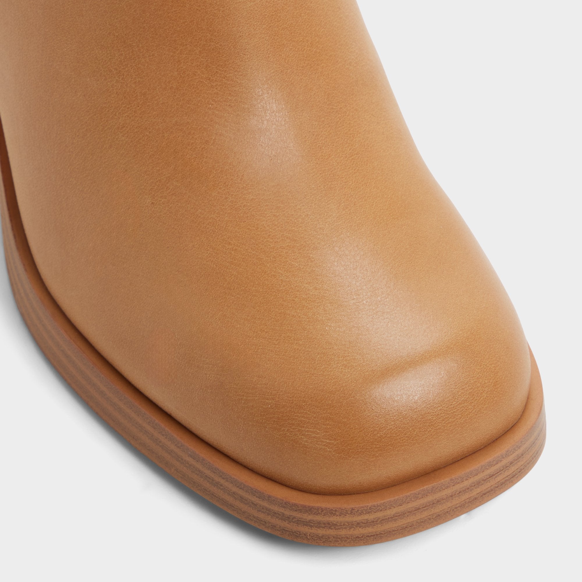 Platform Juny in Light Brown - Knee-high boot