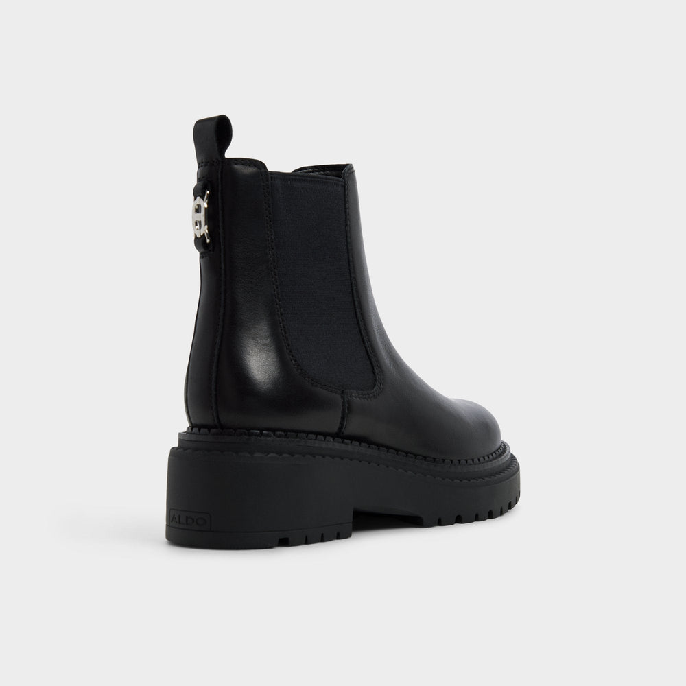 Bestina in Black - Chelsea boot Lug sole