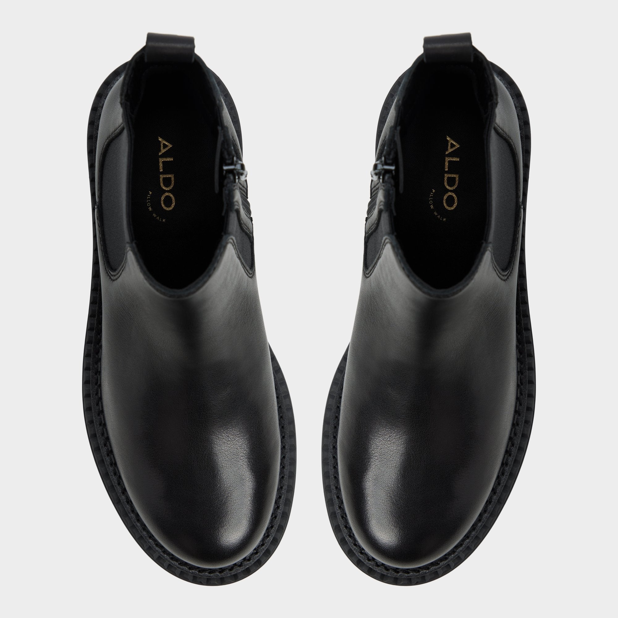 Bestina in Black - Chelsea boot Lug sole