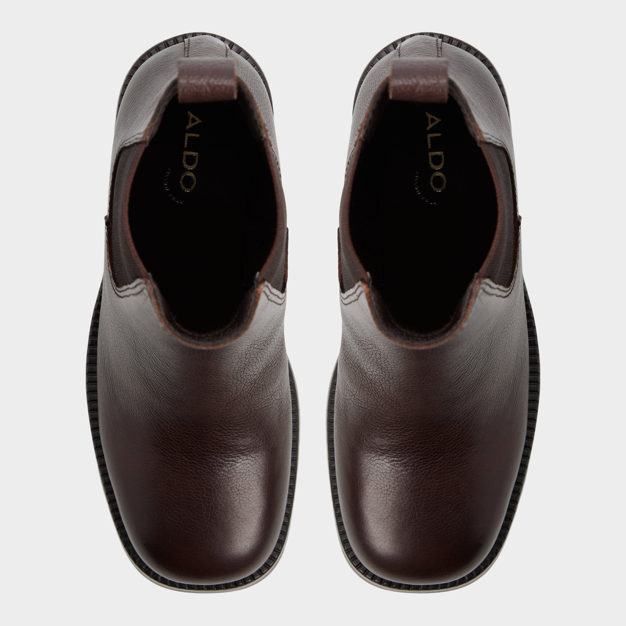 Lug sole Anneliese in Medium Brown - Chelsea boot