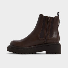 Bestina in Dark Brown - Chelsea boot Lug sole