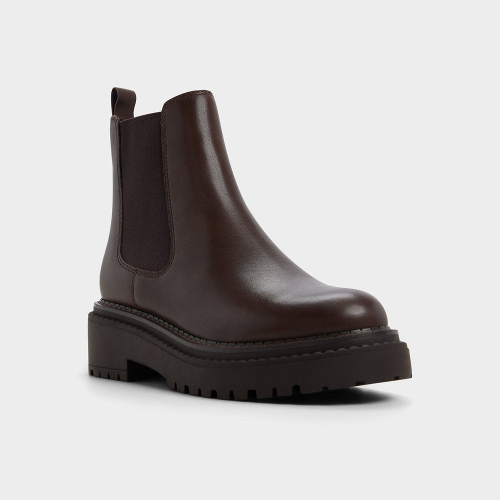 Bestina in Dark Brown - Chelsea boot Lug sole