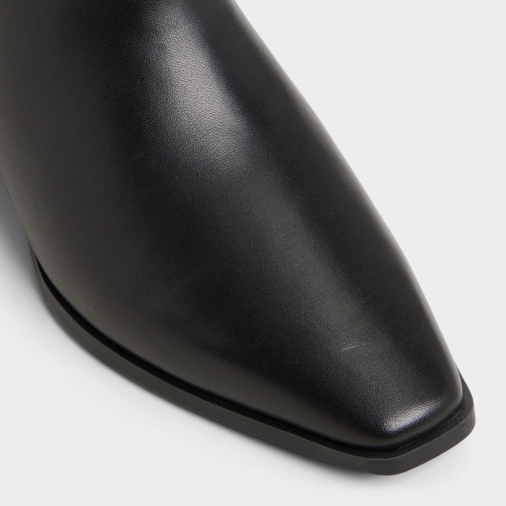 Block heel Raneldar in Black - Chelsea boot