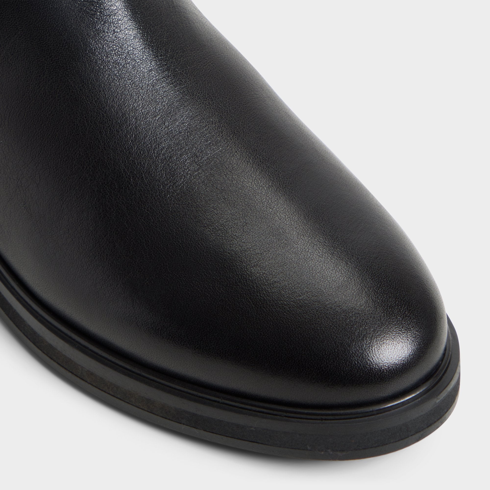 Block heel Librah in Black - Chelsea boot