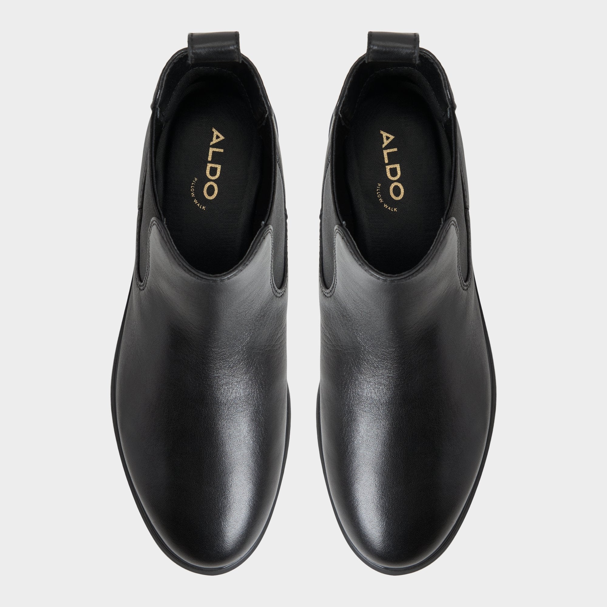 Block heel Librah in Black - Chelsea boot