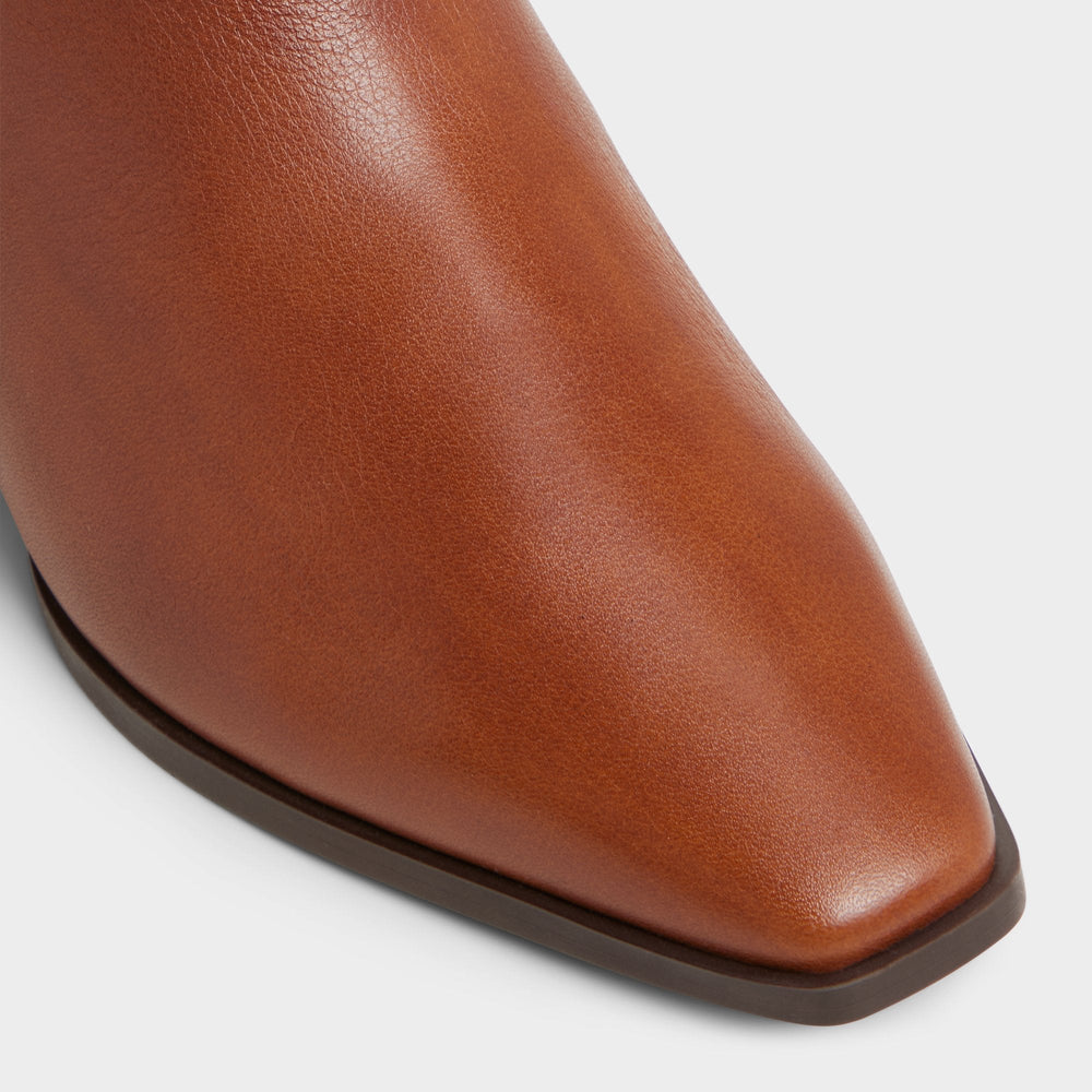 Block heel Raneldar in Medium Brown - Chelsea boot
