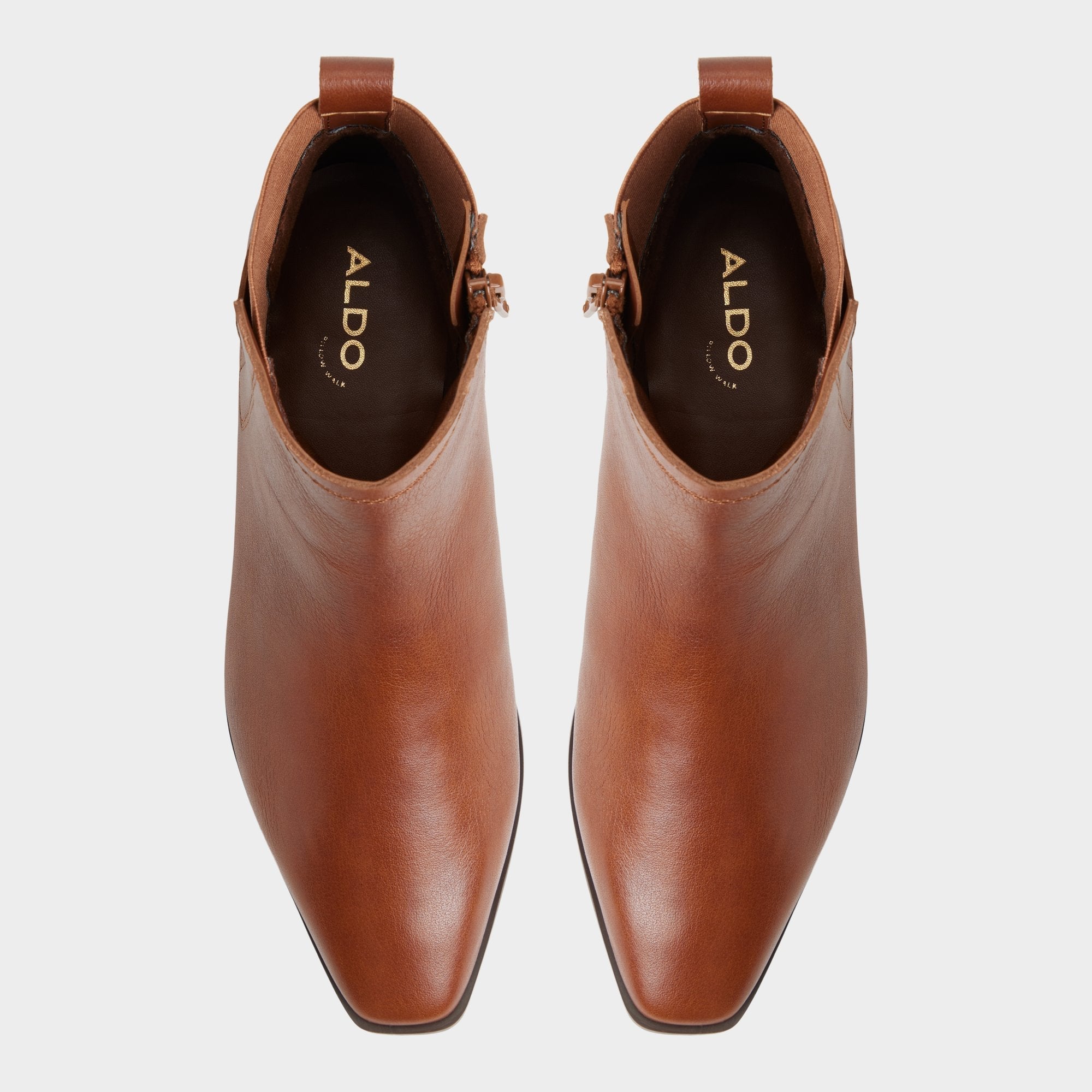 Block heel Raneldar in Medium Brown - Chelsea boot