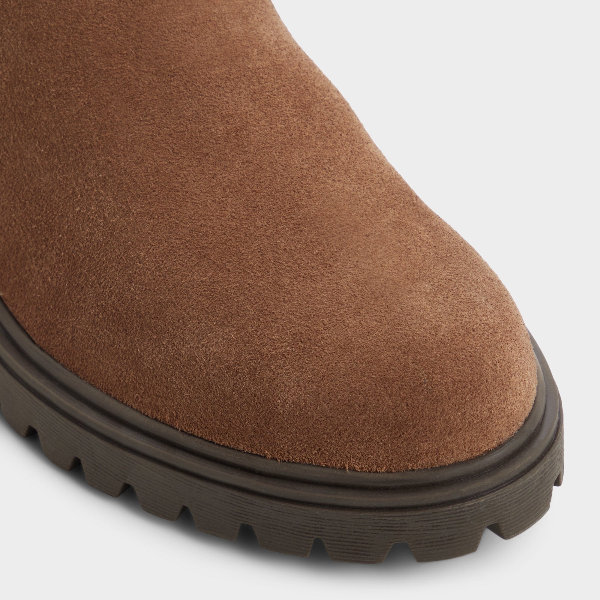 Adalitlan in Taupe - Chelsea boot Lug sole