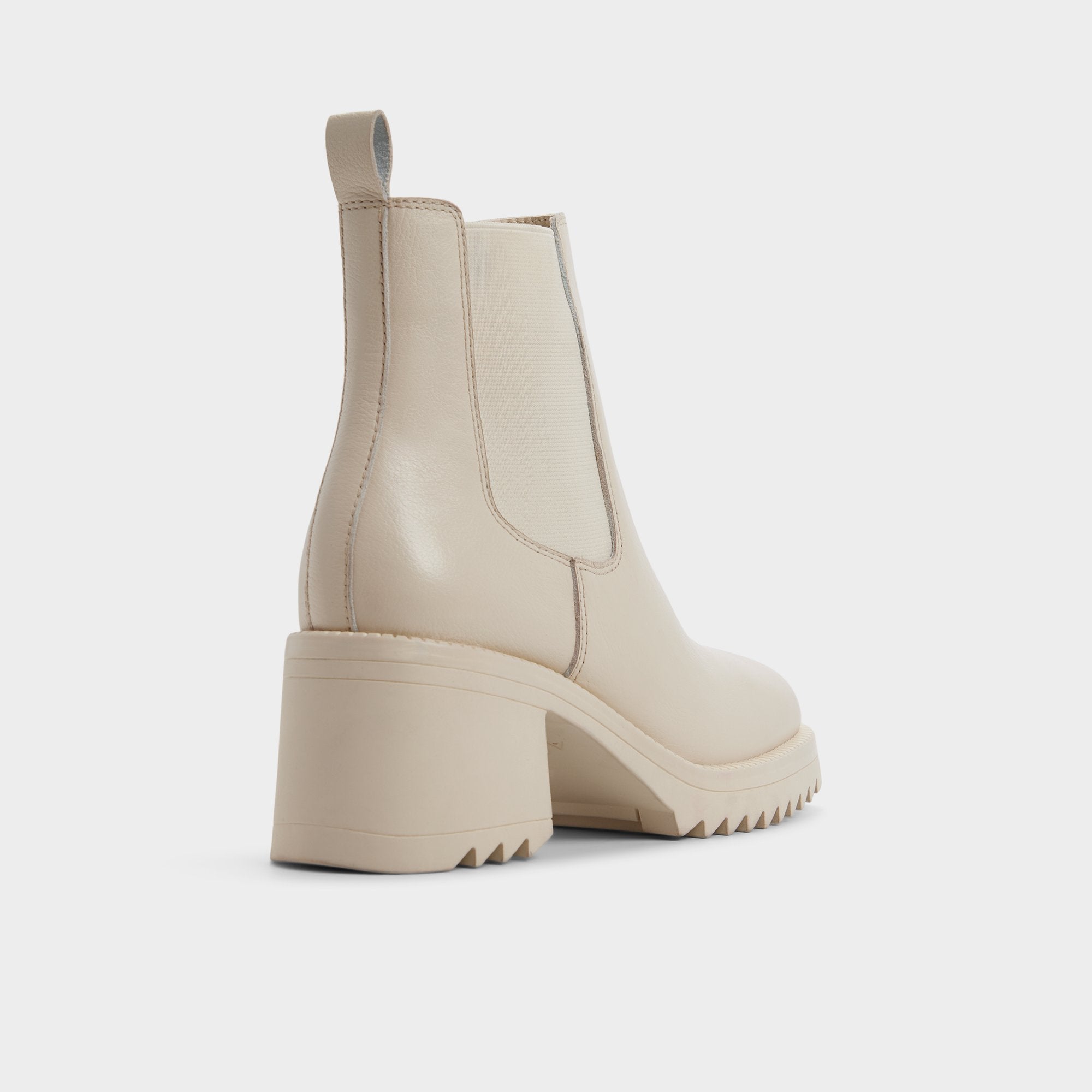 Lug sole Anneliese in Other White - Chelsea boot