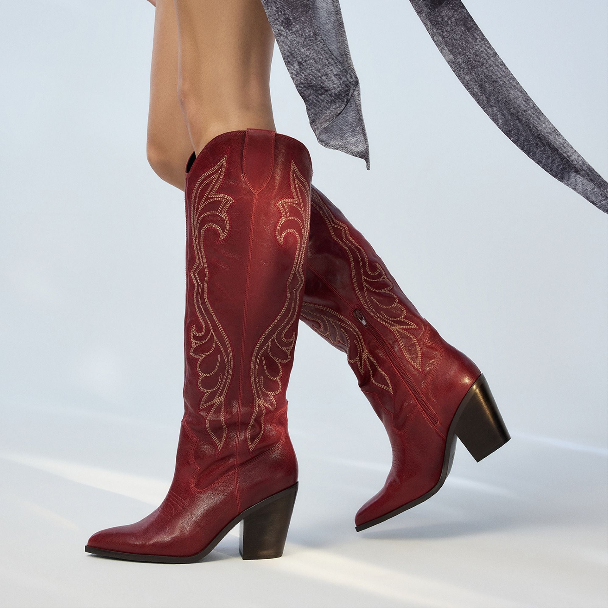 Alamo Medium Red Women's Western - Western boot