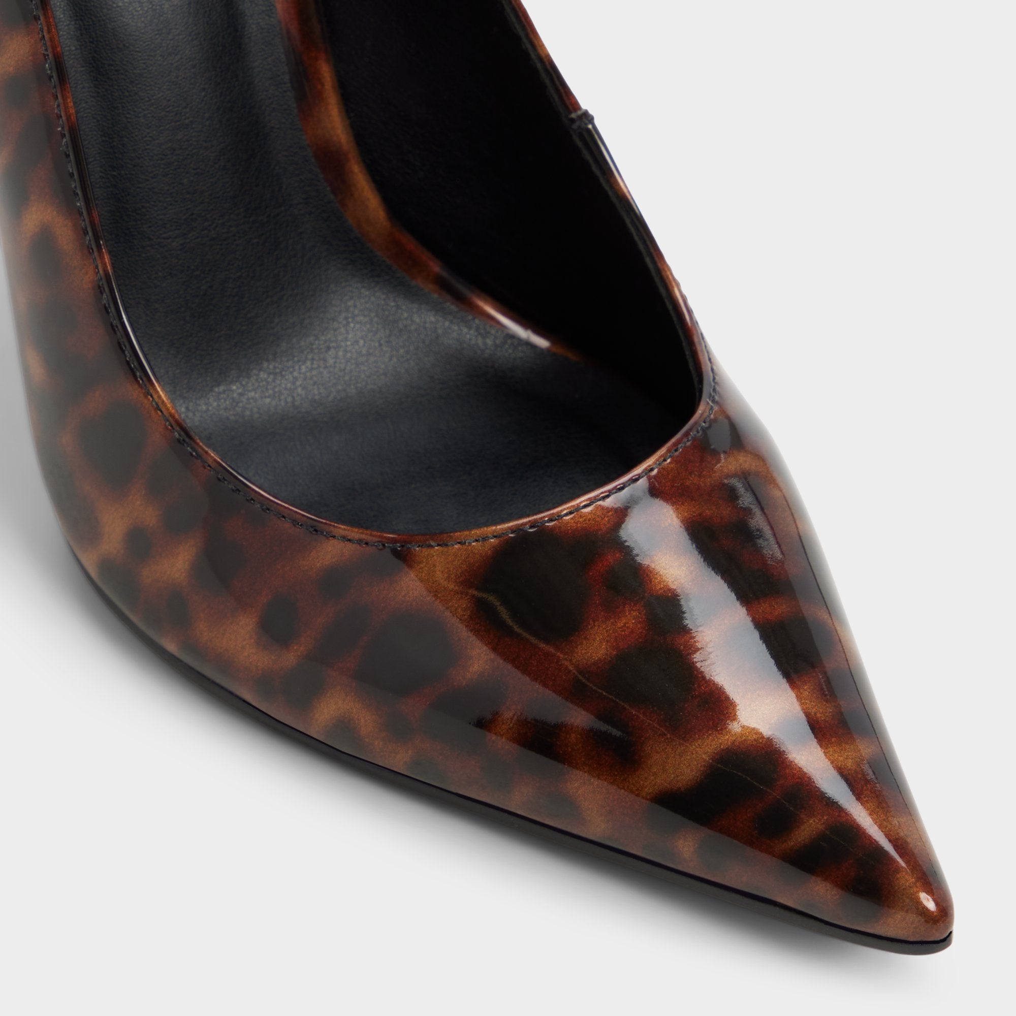Antigua in Open Brown - Pump Stiletto heel