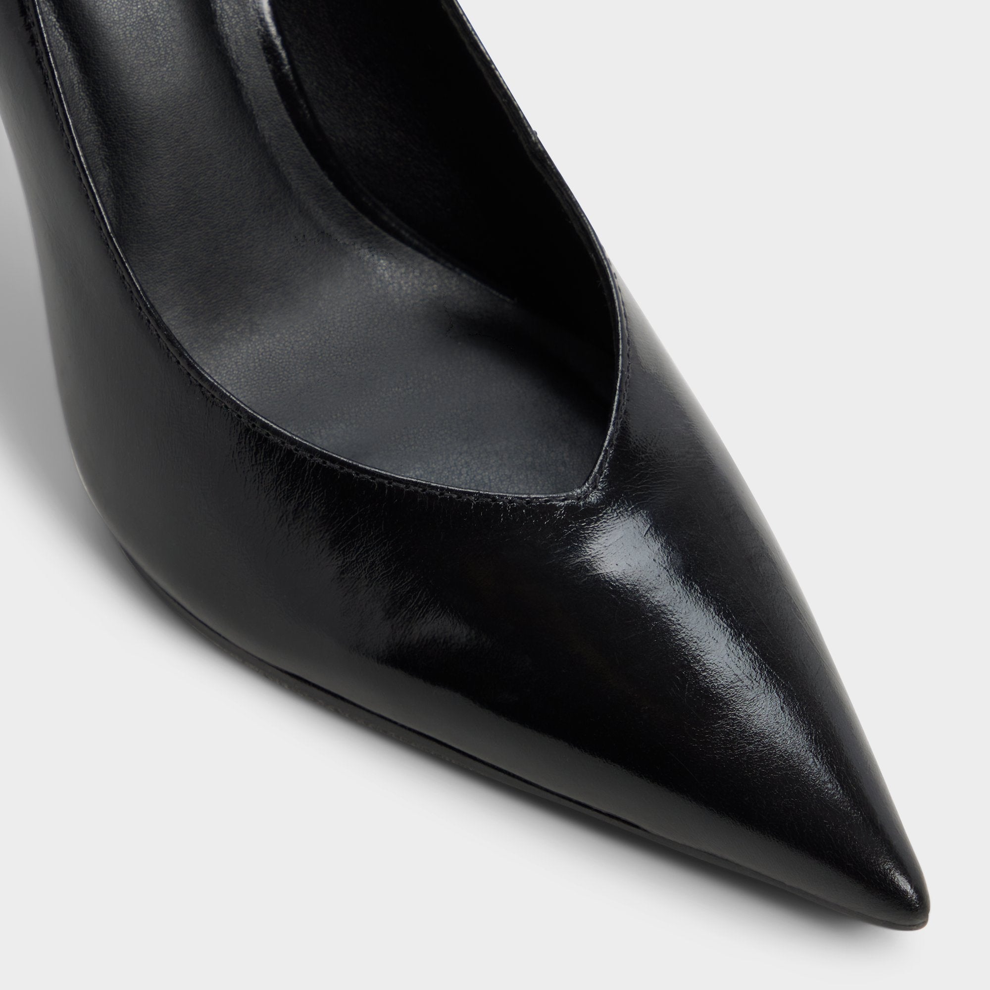 Zaira in Black - Pump Stiletto heel