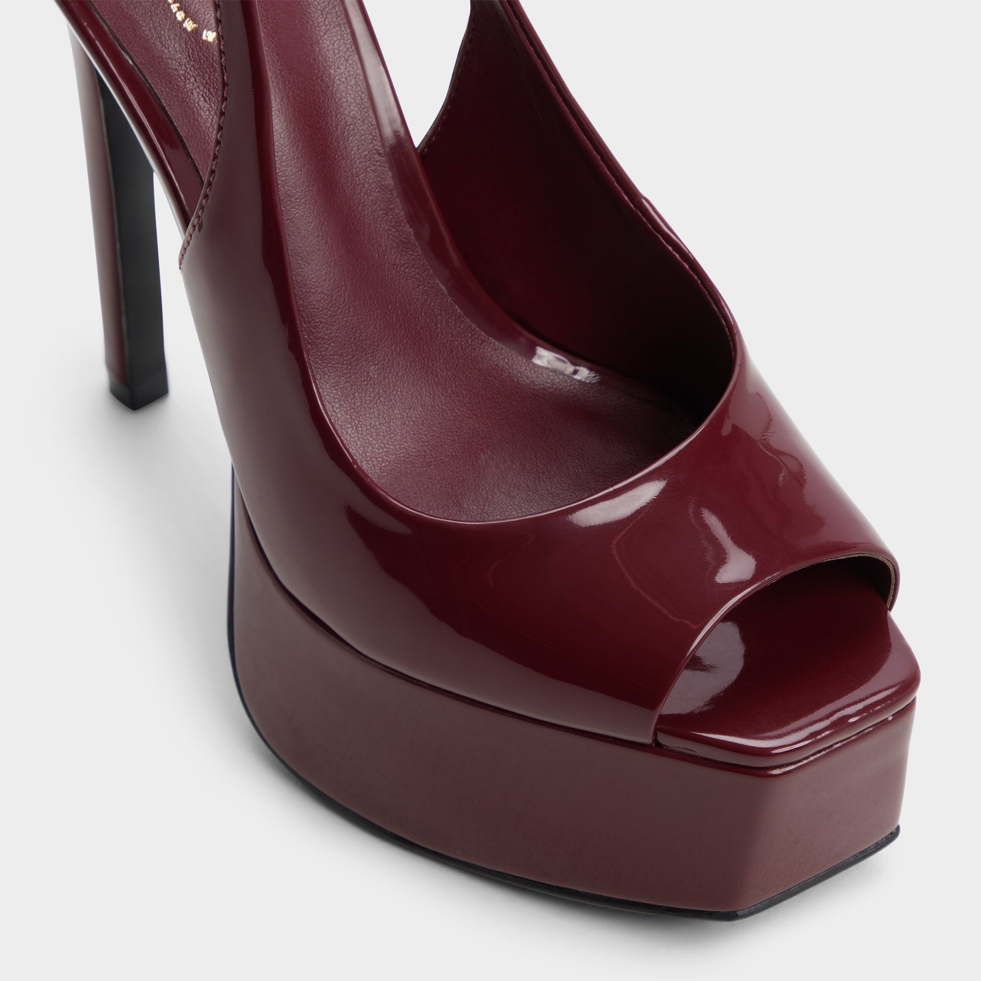 Thanlinie in Dark Red - Slingback heeled sandal Platform