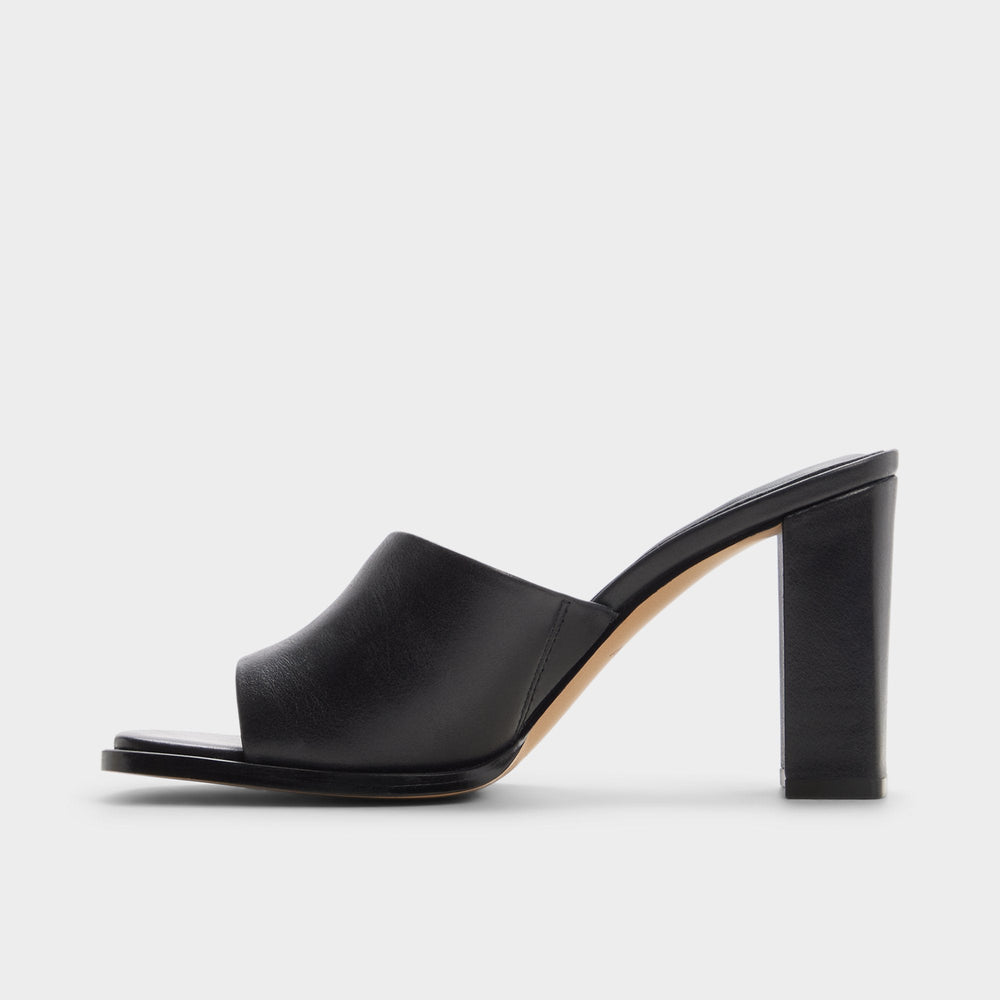 Re in Sophia Black - Heeled mule Block heel